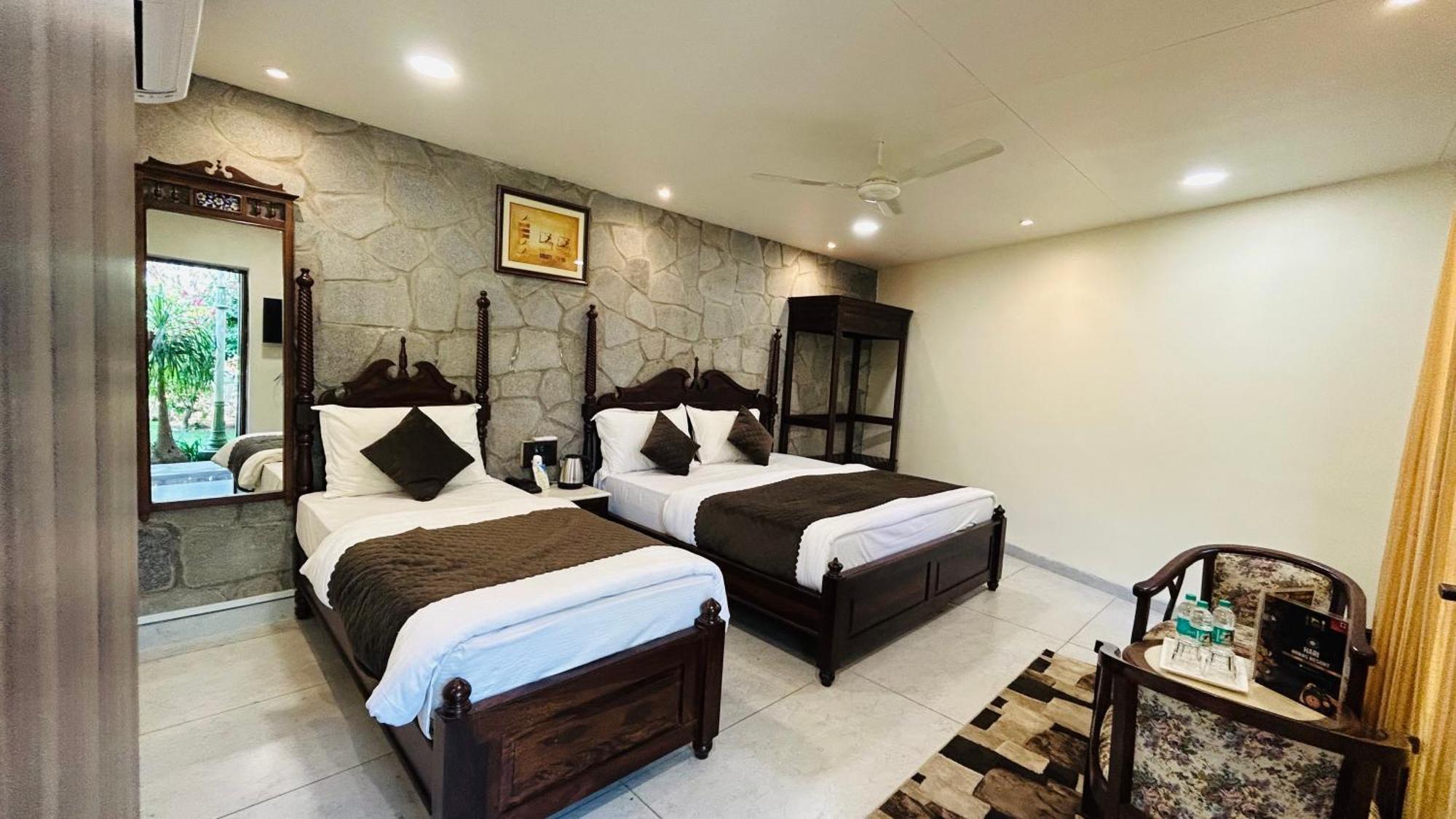 Hari Niwas - A Boutique Garden Resort マウント・アブ エクステリア 写真