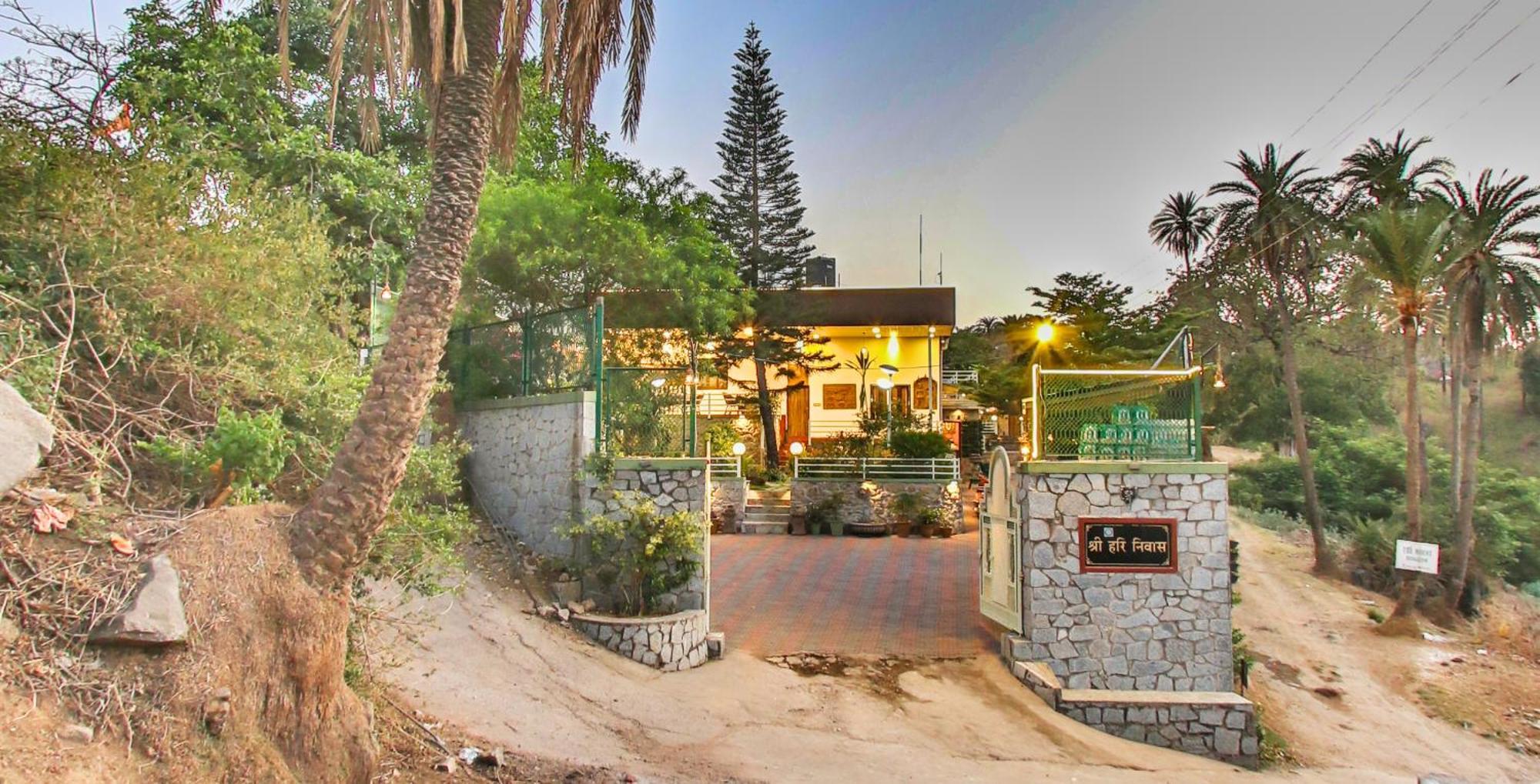 Hari Niwas - A Boutique Garden Resort マウント・アブ エクステリア 写真