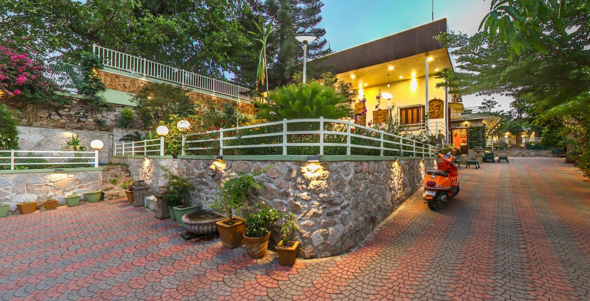 Hari Niwas - A Boutique Garden Resort マウント・アブ エクステリア 写真