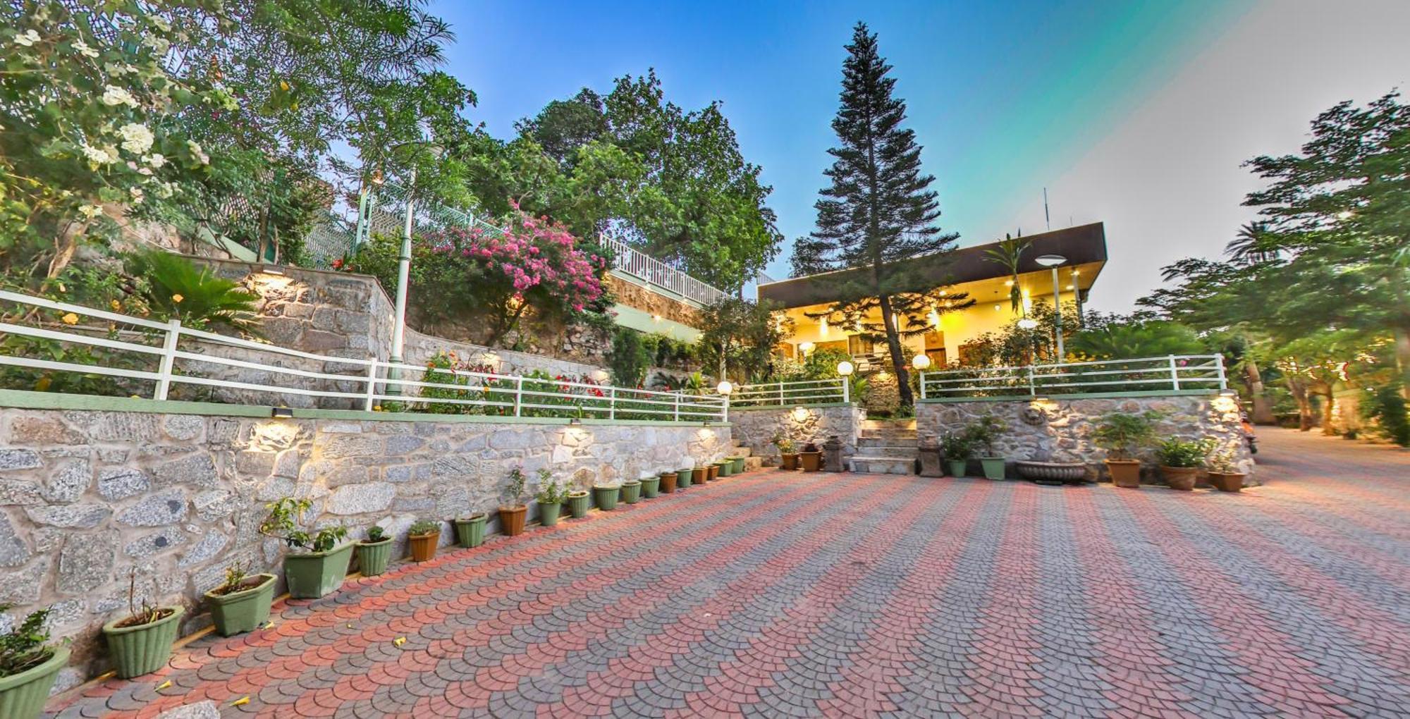 Hari Niwas - A Boutique Garden Resort マウント・アブ エクステリア 写真